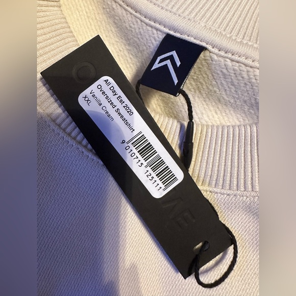 NWT: ONER ACTIVE 🌟ALL DAY EST 2020 OVERSIZED SWEATSHIRT - Picture 9 of 13